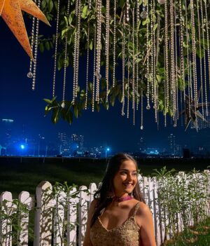 Khushi Mishra Instagram - 🤞🏼💫