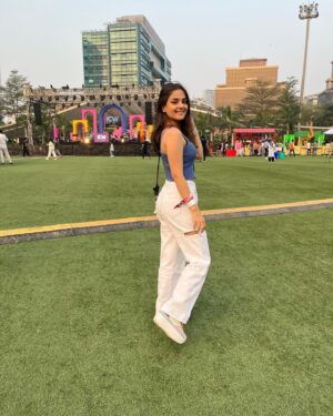 Khushi Mishra Instagram - A day filled with smiles👼🏻