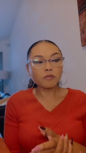Kiami Davael Instagram - In Kiami’s spirit .. let’s talk about love. 
Thoughts? I wanna hear from you! 👀 
I’m listening.
Love you and I mean it! ❤️