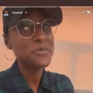 Kiami Davael Instagram - 🗣🗣And now, @issarae with the word for your fine Wednesday evening. “Me Season” bout to slap 🔥🔥 

Ain’t on board? 🤔 I feel bad for you, son 😭🙃