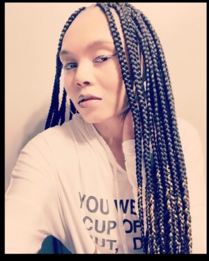 Kiami Davael Instagram - If you’re not going to get braided DOWNNNNNN by @glam_me_pretty_atl_braider , then what is you doinnn??? Y’all, she got me all the way togethaaa, ya hear? She’s so professional, so thorough, so courteous and kind, & such a stickler for perfection. 💯💯 That’s not easy to find in stylists .. but she is truly all that & then some! Hit her IG and book on her website, like .. yesterday! 👌🏾👌🏾

Thank you SO much, mamas. It was such a pleasure!! Now, excuse me, cuz I’m feeling myself 💁🏾‍♀️💁🏾‍♀️😂😂