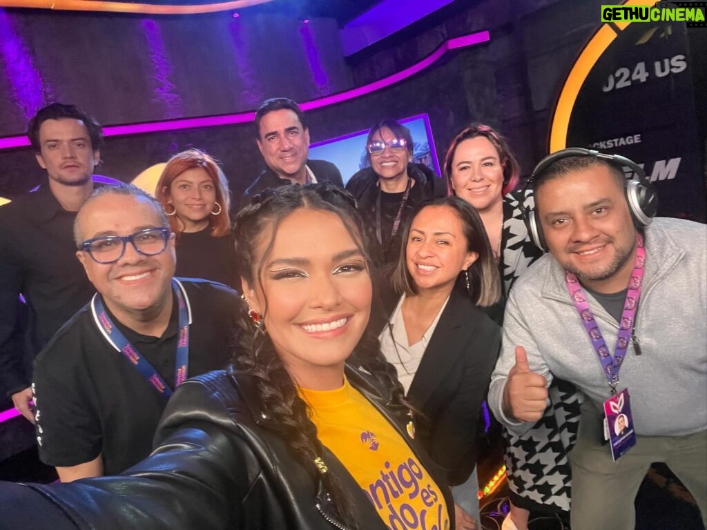 Kiara Liz Instagram - El team de #QuiénEsLaMáscaraUS diciendo presente en @teletonusa por @univision #ContigoTodoEsPosible