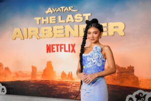 Kiawentiio Instagram - the world premiere of avatar the last airbender, now streaming on netflix <3
NOW STREAMING ON NETFLIX AHHH !!!

hair by @laurarugetti 
makeup by @domdella 
custom corset made by @tasha_marie_designs 
custom skirt made by @evanducharmestudio 
handbag @rodofirenze 
jewelry by @bychari  @deandavidson 
with the help of @benjaminholtrop <3