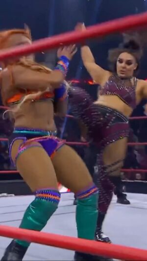 Kiera Hogan Instagram - Back & forth shots between @deonnapurrazzo and @hoganknowsbest18!

Watch #AEWCollision LIVE on TNT!