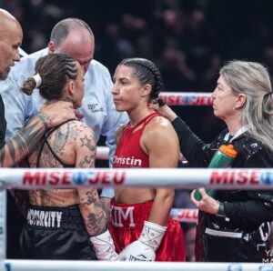 Kim Clavel Instagram - Une belle victoire hier au casino de Montréal ! Mon 20ième combat professionnel.

  Je tiens à remercier mon équipe qui depuis toujours, est là pour moi combat après combat, des gens motivés , compétents , passionnés…votre travail ne passe pas inaperçu et je vous en suis profondément reconnaissante. Mes Coachs, mon équipe de coin , mes préparateurs physiques , @groupeyvonmichel , tout ceux qui parfois travaillent dans l’ombre mais qui me permettent de briller à ma juste valeur , je vous remercie. 

Mes précieux(ses) partenaires d’entrainements , mes commanditaires @christinautomobile , @david_stmartinqc Bereskin &  Parr. 
Merci à tous les gens qui se sont déplacés pour venir m’encourager , mes amis (es) , ma famille , mes précieux fans, votre inconditionnel soutient m’aide à passer au travers de tout et à me relever de chaque épreuve afin de donner le meilleur de moi chaque fois! Merci pour cette ambiance unique que vous mettez dans la place à chaque fois!!! 

Je serai de retour dans le ring le 16 mai au Casino de Montréal mais pour le moment je vais prendre quelques jours de repos et me remettre au travail sous peu parce que c’est une grosse année pleine de défis que nous avons devant nous! 👊🏼 

#boxing #womenboxing #groupeYM #femaleathlete #montreal #teamclavel #lightflyweight 

📸 @yanickmaltaisphotographie