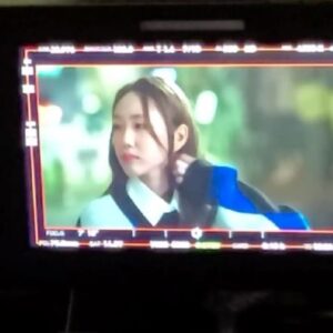Kim Ji-young Instagram - 구필수는 없다가 기나 긴 여정 끝에 드디어 막을 내렸습니다- 춥고 또 더운 현장에서 누구보다 고생하셨을 모든 스텝분들과, 배우분들 정말 수고 많으셨고, 함께 일하며 또 하나의 추억을 만들어 갈 수 있어 영광이었고 행복했습니다! 촬영하는 동안 친구처럼 정말 즐겁고 편했던 지현이,영재,동규 동생들도 모두 고마워요:) 또, 안나랑 같이 촬영하며 누구보다 가장 고생했을 준표에게 정말 수고 많았고, 진심으로 고맙다는 말 전합니다🙃 마지막으로, 구필수는 없다를 시청해주시고, 많은 관심과 사랑 주신 모든 여러분들께 진심으로 감사드립니다❤️안나로 살아갈 수 있어 잊지 못할만큼 많이 행복했어요, 정말 감사합니다🙇‍♀️