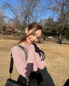 Actress Kim Ji-young HD Instagram Photos and Wallpapers February 2022