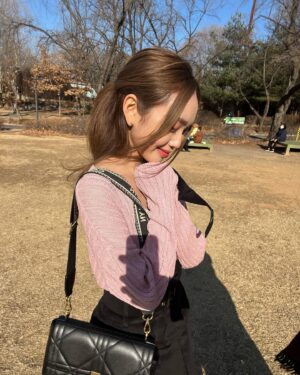 Kim Ji-young Thumbnail - 9.8K Likes - Most Liked Instagram Photos