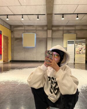 Kim Ji-young Instagram - 🕶😎