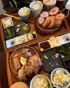 Kim Ji-young Instagram - 우리 만나는날 = 맛있는거 먹는날