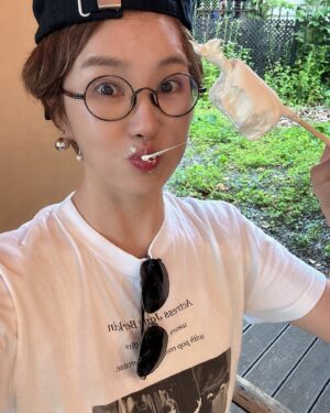 Kim Seon-a Thumbnail - 2.1K Likes - Top Liked Instagram Posts and Photos