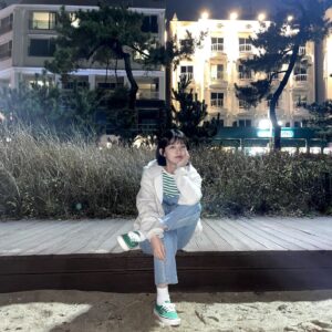 Kim Si-eun Instagram - 뚠뜐 💚