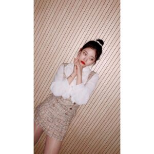 Actress Kim Si-yoon HD Instagram Photos and Wallpapers October 2020