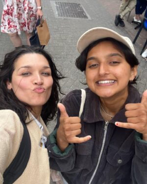 Kim Suzanne Engelbrecht Instagram - #KimOnTheStreets 🇬🇧♥️😘 #latepost