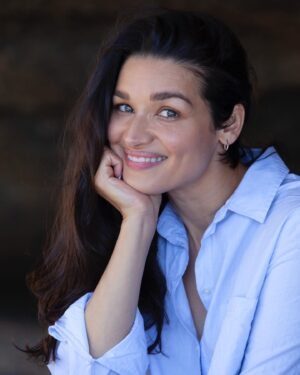 Kim Suzanne Engelbrecht Instagram - 🦋 
💙 photographed by @josieborain 💙