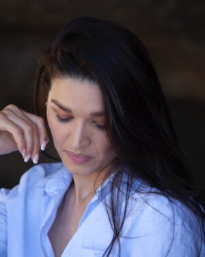 Kim Suzanne Engelbrecht Instagram - 🦋 
💙 photographed by @josieborain 💙