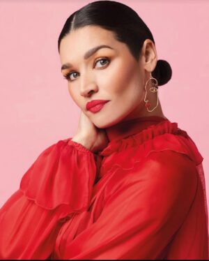 Kim Suzanne Engelbrecht Instagram - Woman & Home 💋 @womanandhome_sa 
Written by the lovely @narina.exelby ✍️ 
Hair and Make Up - by my bestie @mornemarx123 💄 
Stylist - @iamrojuan ❣️
Wearing -  @stephen_van_eeden 💃🏻 
Photographer - @garethvannelson 📸