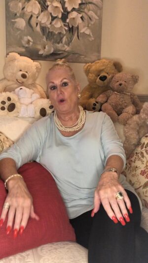 Kim Woodburn Instagram - Plastic bags!!