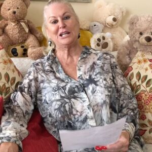 Kim Woodburn Instagram - Last chance NEXT week, 23rd June!
Get your video order I’m by 12.30pm!