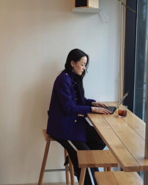 Kim Yoon-ah Instagram - ☕️🎼💻⏳⏳⏳

photographer @leeseungjae__