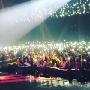 Kim Yoon-ah Instagram - 여러분!!!!

코로나 시대를 거치며 모두 잊어버린 사실!!

자우림 공연은 원래 
뛰고 춤추고 소리지르며 서서 보는 거야!! 
두배로 즐거운 거야, 
여러분이 주인공이 되는 공연이!
💜😆💜😆💜😆💜

스탠딩 가잣!!!
서울 ➡️ 
https://mobileticket.interpark.com/goods/23015916

광주 ➡️➡️
https://mobileticket.interpark.com/goods/23015936

부산 ➡️➡️➡️
https://mobileticket.interpark.com/goods/23015951

소 ⬆️- 리 ⬆️ - 질 ↗️ - 러 ↗️↗️↗️↗️ !!!!🎵🎶