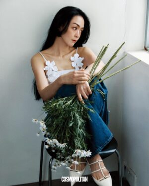 Kim Yoon-ah Instagram - COSMOPOLITAN X LOVEYUNA