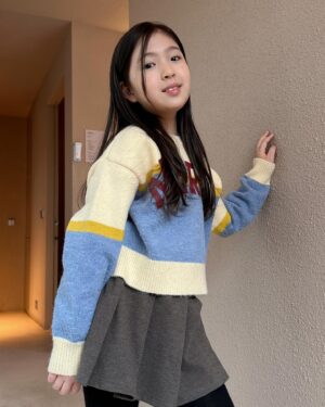 Kim Yu-ha Instagram - 주말 저녁 마무리는 주드💛
#효심이네각자도생
상의 @r10u_celeb #알텐유
하의 @revecle_official #페리미츠