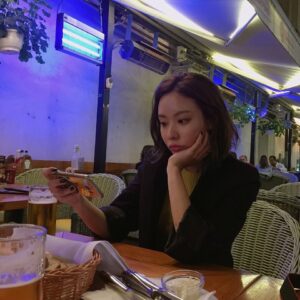 Kim A-joong Instagram - 불현듯 보고싶어서