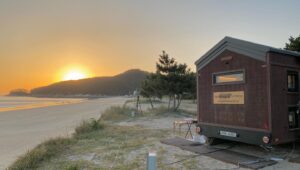 Kim A-joong Instagram - 🏝
충청남도 보령시 원산도
🏧아니고🙅🏻‍♀️ ATV💕

@tvn_joy @tvn.asia 
#tvn #바퀴달린집4 #houseonwheels4