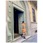 Kim Hee-ae Instagram - . 밀라노-런던-피렌체, 정말 아름다운 도시들! 🧡🧡 #MILANO #LONDON #FLORENCE #여행 #김희애 #KIMHEEAE @yg_stage