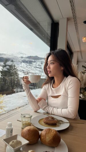 Kim Hee-jung Instagram - Breakfast with me?☀️