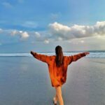 Kim Hee-jung Instagram - All good things are wild and free🌊
