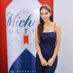 Kim Hee-jung Instagram - 미켈롭 울트라 @michelobultra.kr의 첫 한국 앰버서더로 발탁되어 신제품 출시 이벤트에 함께했습니다! 🥳 가장 먼저 포토세션을 통해 앰버서더로서 첫 인사를 드린 후, 탁 트인 한강을 배경으로 35m Ultra Shot Challenge에 도전했습니다.🏌️‍♀️ 도전 후 즐기는 미켈롭 울트라는 청량한 맛으로 시원함을 선사합니다.🫧 행사장에서 받은 언박싱 키트를 열어보며 라운딩 갈 생각에 벌써부터 설렜습니다! 이제 전국의 골프장에서 미켈롭 울트라를 만나볼 수 있다고 하니, 라운딩에서도 ULTRA LIGHT, ULTRA TASTE! 제로 슈거, 89kcals의 가벼운 칼로리 미켈롭 울트라 만의 상쾌함을 더 가볍게 즐겨보세요! 🍻🤍 #미켈롭울트라 #울트라테이스트 #울트라골프 #울트라샷챌린지 #MICHELOBULTRA #ULTRASHOTCHALLENGE