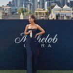 Kim Hee-jung Instagram - 미켈롭 울트라 @michelobultra.kr의 첫 한국 앰버서더로 발탁되어 신제품 출시 이벤트에 함께했습니다! 🥳 가장 먼저 포토세션을 통해 앰버서더로서 첫 인사를 드린 후, 탁 트인 한강을 배경으로 35m Ultra Shot Challenge에 도전했습니다.🏌️‍♀️ 도전 후 즐기는 미켈롭 울트라는 청량한 맛으로 시원함을 선사합니다.🫧 행사장에서 받은 언박싱 키트를 열어보며 라운딩 갈 생각에 벌써부터 설렜습니다! 이제 전국의 골프장에서 미켈롭 울트라를 만나볼 수 있다고 하니, 라운딩에서도 ULTRA LIGHT, ULTRA TASTE! 제로 슈거, 89kcals의 가벼운 칼로리 미켈롭 울트라 만의 상쾌함을 더 가볍게 즐겨보세요! 🍻🤍 #미켈롭울트라 #울트라테이스트 #울트라골프 #울트라샷챌린지 #MICHELOBULTRA #ULTRASHOTCHALLENGE