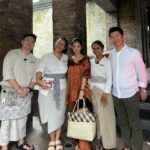 Kim Hee-jung Instagram - Take me back…🩵🌺