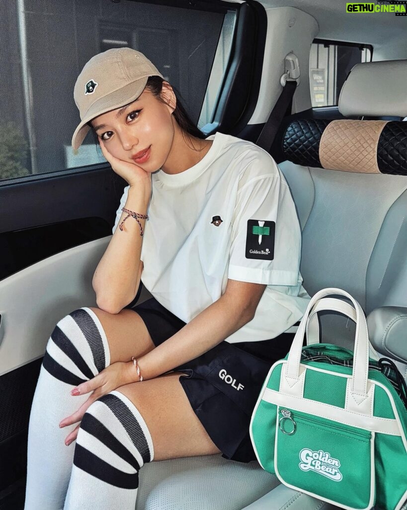 Kim Hee-jung Instagram - 🧸🤎⛳️✨ @gdbr_official #GOLDENBEAR #GDBR #24SSDROP