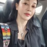 Kim Hye-eun Instagram - 긴소매가 일케 더울줄이야.날씨 너무 좋으네요. 오늘은 예배끝나고 결혼이 두군데예요. 오늘 결혼하시는 분들 모두 축하드립니다.시훈아 축하해^^ 행복이 그대 품안에♡