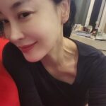 Kim Hye-eun Instagram - 발레 스트레칭을 한지 벌써 1년이 훌쩍. 많이 바뀌었네요.드디어 목에 잔근육잡힌다고 기록을 남겨봅니다. 뿌듯.그리고 상쾌. 늦은 이시간. 환민이가 누나가 봐야한다며 남겨둔 공연.잊지못할 것같아. 사진을 못찍어 아쉽지만 .꿈꾼듯 황홀한 공연.보여줘서 고마워. 목근육은 발레쌤. 행복한 내표정은 더그레이트쇼 오환민대표께 바칩니다.♡ #더그레이트쇼.#오환민 #최한준