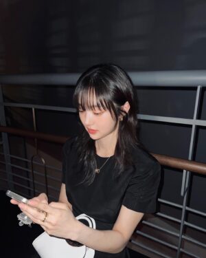 Kim Hye-jun Instagram - starry night of @bulgari ✨

#bulgari #불가리스튜디오 #Bzero1
