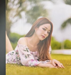 Kim Hyo-jin Instagram - 란주언니 포스터 찍던날 #무인도의디바사진기록#란주언니
