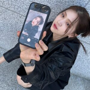 Kim Ji-eun Thumbnail - 97.1K Likes - Most Liked Instagram Photos