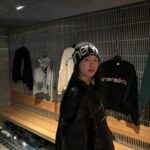 Kim Jin-kyung Instagram - 오랜만에 나들이 👯 네더월드의 첫번째 팝업 왔다감 🖤