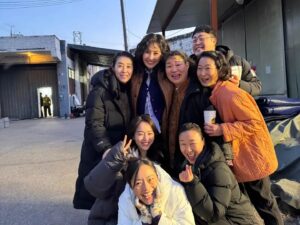 Kim Mi-kyeong Instagram - 사계절을 함께 보낸 사랑하는 삼달리 가족들.
우리들의 이야기를 들어주셔서 감사합니다.
'웰컴투 삼달리'  안녕❤❤❤❤❤♥️♥️♥️