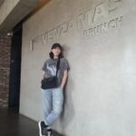 Kim Mi-kyeong Instagram – 언니들이랑 경주 여행.
걷고 또 걸어도 그저 좋다.
오랫만에 불국사도 가고 
수학여행 온 학생들마냥 사진도 찍고
커피가 맛있는 까페에서 아아도 마시고 ~~^^