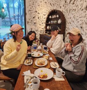 Kim Mi-kyeong Instagram - 우리는 여행중♥️🐝🐞🐶😁😃