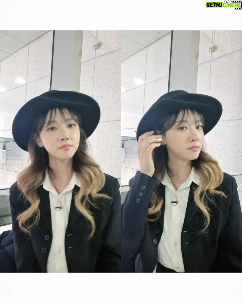 Kim Min-ah Instagram - 블랙 마음껏 입는중 👹🥷어둠의밍 #세치혀
