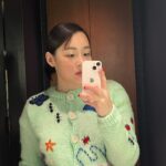 Kim Min-ha Instagram - Mirror selfies