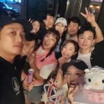 Kim Min-kyoung Instagram - 올해 생일도 너무 큰 사랑 받았어요~ 이거 다 보답하고 살께요~~ 난 너무 행복한 사람이란걸 또 한번 느끼게 해준 내생일~ 선물도 너무 많이 받고 축하도 많이 받고~~ 아~~ 배부르다^^ 최고로 행복하단 얘깁니다~~♡♡ 내년을 또 기다리며~~ ㅎㅎ