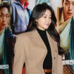 Kim Ok-vin Instagram - #외계인,#사진고맙습니다, #1월10일개봉, #외계인2,