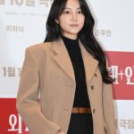 Kim Ok-vin Instagram - #외계인,#사진고맙습니다, #1월10일개봉, #외계인2,